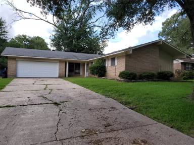 Main picture of 2009 S Brookwood Dr