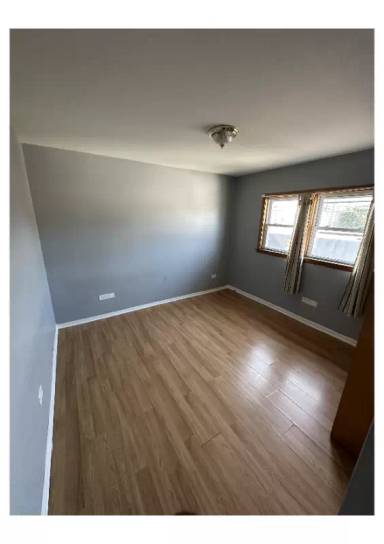 Main picture of 3110 W 59th St