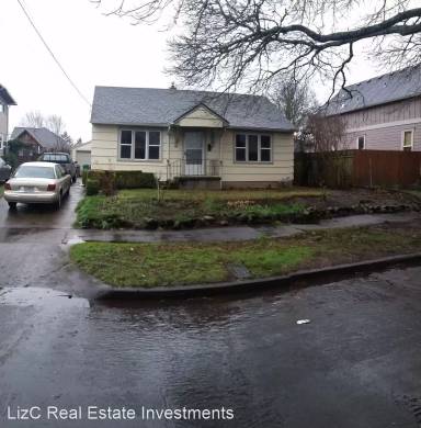 Main picture of 4527 NE 29th Ave