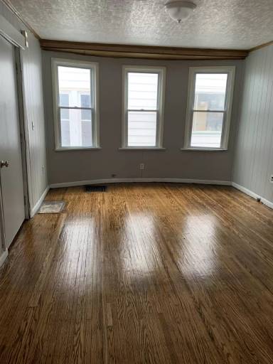Main picture of 33 Warner St