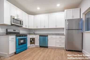 Main picture of 219 Bennington St