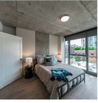 Main picture of 143 W Huron St