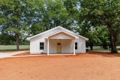 Main picture of 1160 Maxey Rd