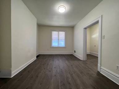 Main picture of 241 Moore Ave