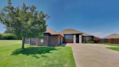 Main picture of 2433 NW 173rd St