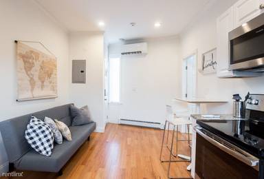 Main picture of 586 E Broadway