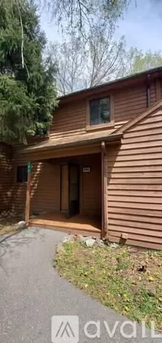 Main picture of 344 Crewe Ct