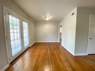 Main picture of 4152 Rhodes Ave