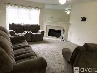 Main picture of 535 Cloverfield Ln