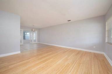 Main picture of 640 Roberta Ave