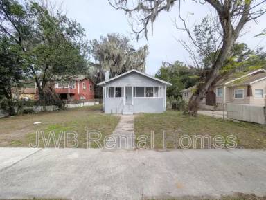 Main picture of 111 W 36th St