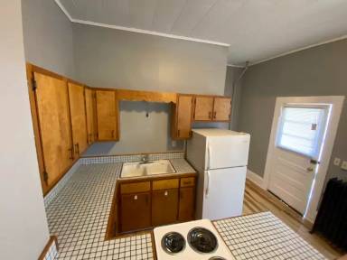 Main picture of 300 Steward Ave