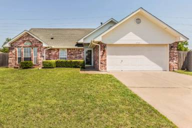 Main picture of 1717 Pinnacle Ln