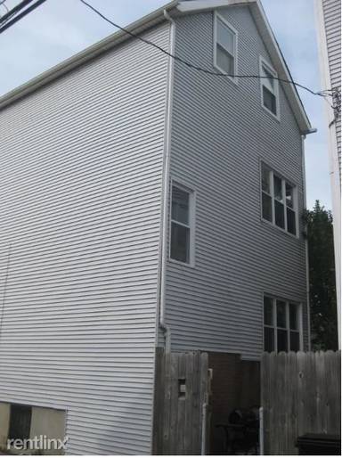 Main picture of 1415 W Henderson St