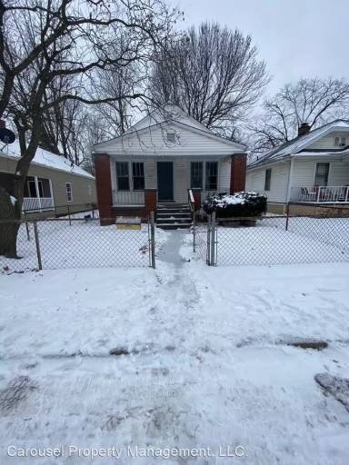 Main picture of 1215 Henning Ave