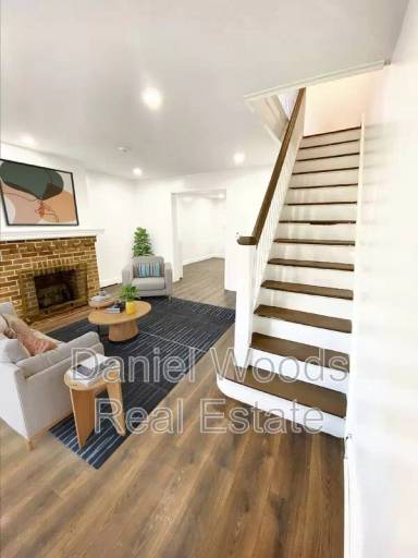 Main picture of 6232 N Gratz St