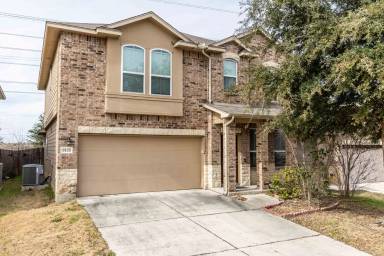 Main picture of 9115 Quihi Way