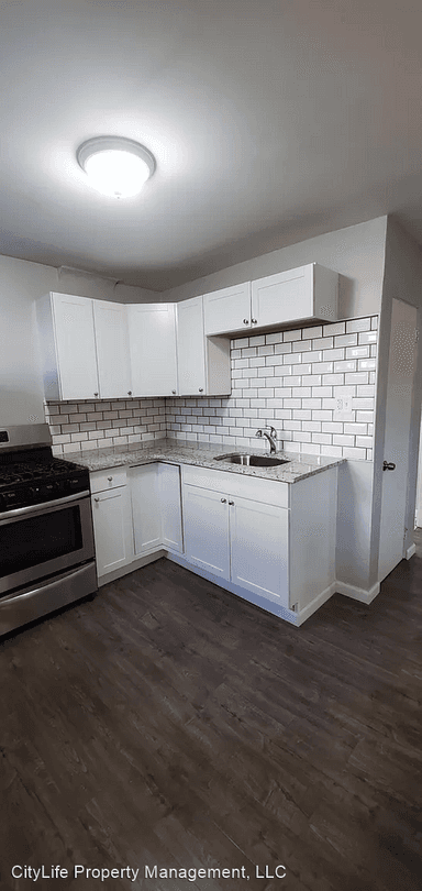 Main picture of 39 S 27th St