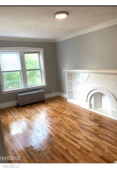 Main picture of 3023 W 55th St