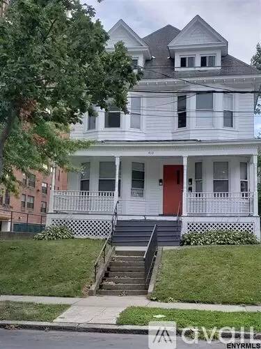 Main picture of 410 Hudson Ave
