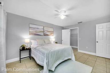 Main picture of Sunny Point