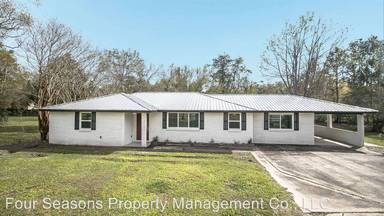 Main picture of 435 Commerce St