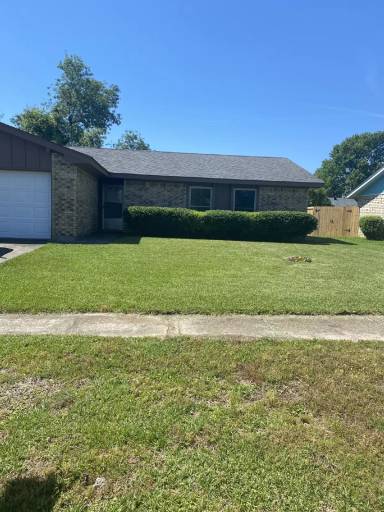 Main picture of 1515 Plough St