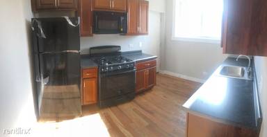 Main picture of 1151 E 72nd St