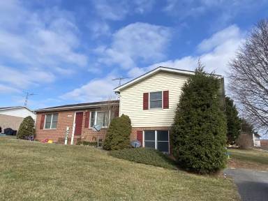 Main picture of 408 Overlook Dr