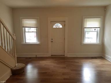 Main picture of 711 N Edgewood St