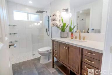 Main picture of 6615 Pecan Ave