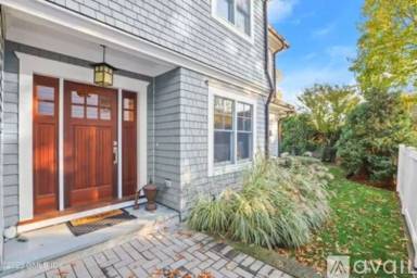 Main picture of 39 Woodland Dr