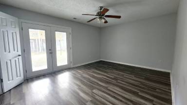 Main picture of 2122 Pier Point Pl
