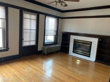 Main picture of 1429 W Victoria St