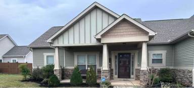 Main picture of 709 Laurel Ln