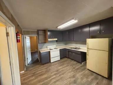 Main picture of 511 W Centre St