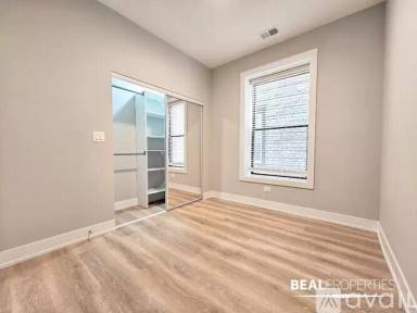 Main picture of 428-438 W Belden Ave