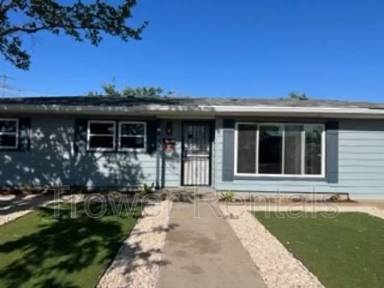 Main picture of 4205 Bonham Ave