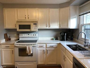 Main picture of 105 Forest Hills St