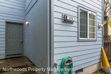 Main picture of 1355 Lincoln Aly