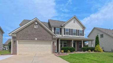 Main picture of 605 Bunker Dr