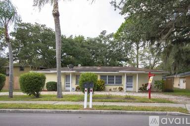 Main picture of 308 N Martin Luther King Jr Ave