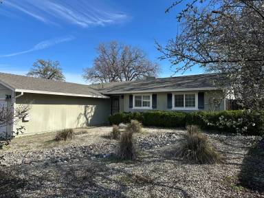 Main picture of 3625 Summit Dr