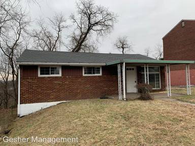 Main picture of 210 Erhardt Dr