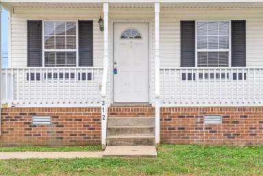 Main picture of 312 Lansinger Ln