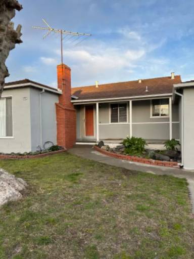 Main picture of 15096 Costela St