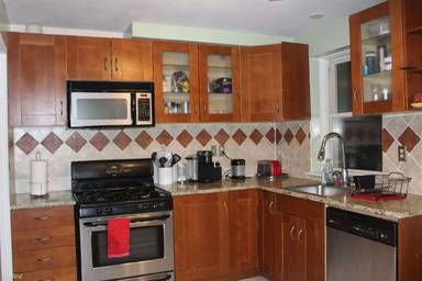 Main picture of 465 Arborway