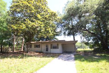 Main picture of 3827 NE 13th Dr