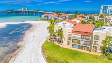 Main picture of 865 S Gulfview Blvd