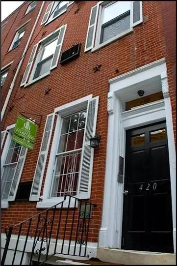 Main picture of 420 S 15th St